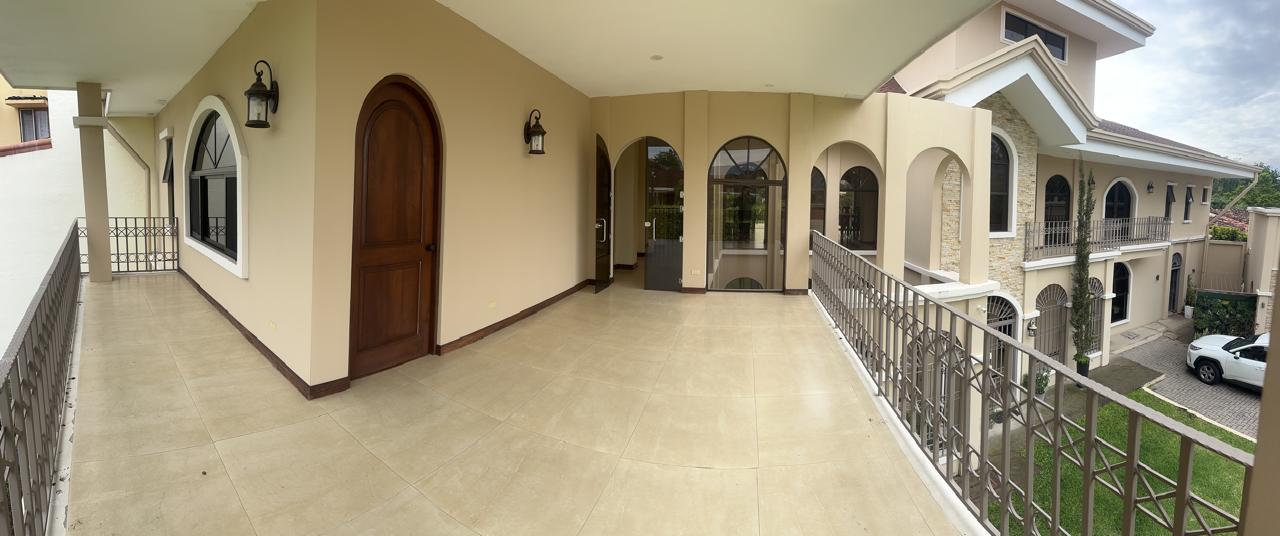 Alquiler de Penthouse en Cariari, Belen